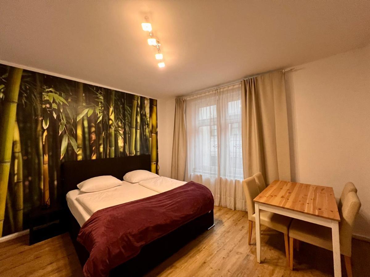 Altstadthotel Hayk Am Rhein Kolonia Zewnętrze zdjęcie