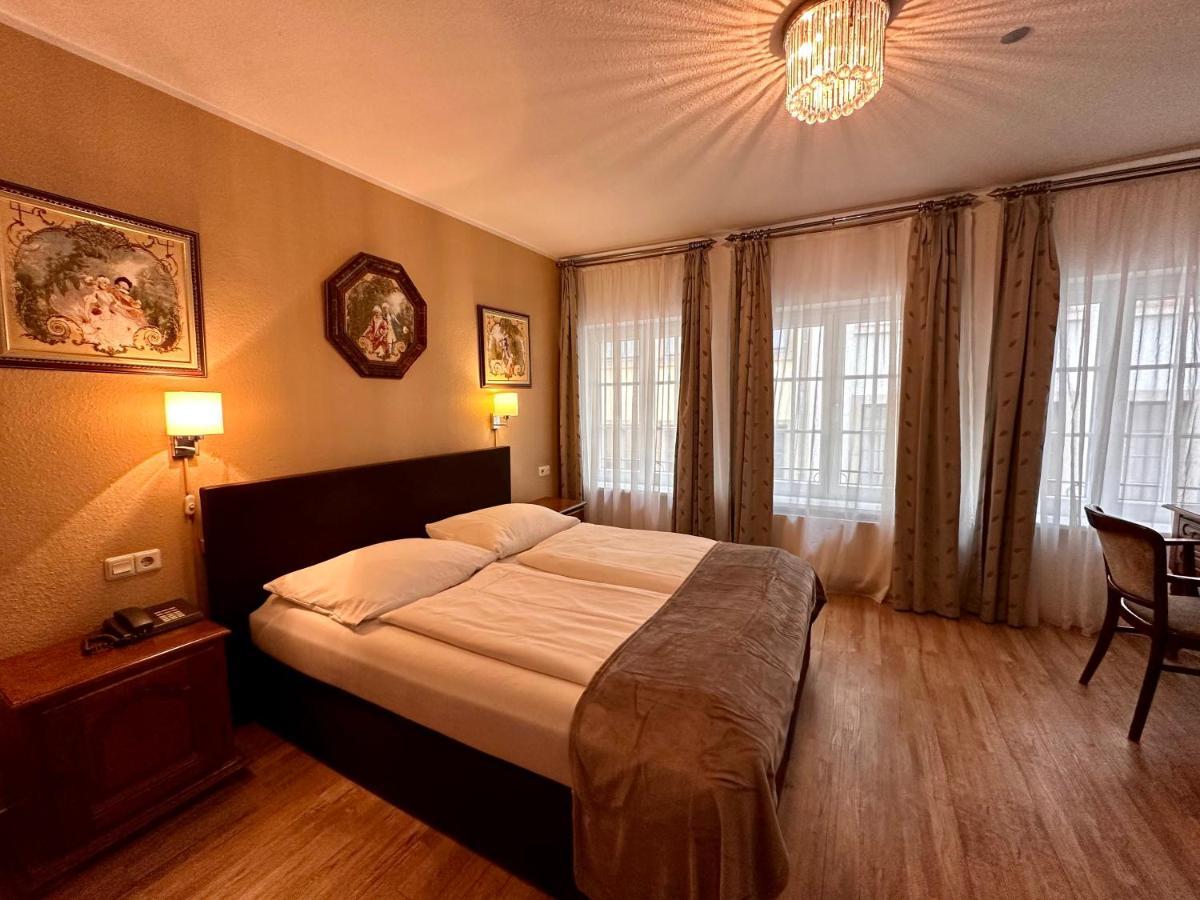 Altstadthotel Hayk Am Rhein Kolonia Zewnętrze zdjęcie