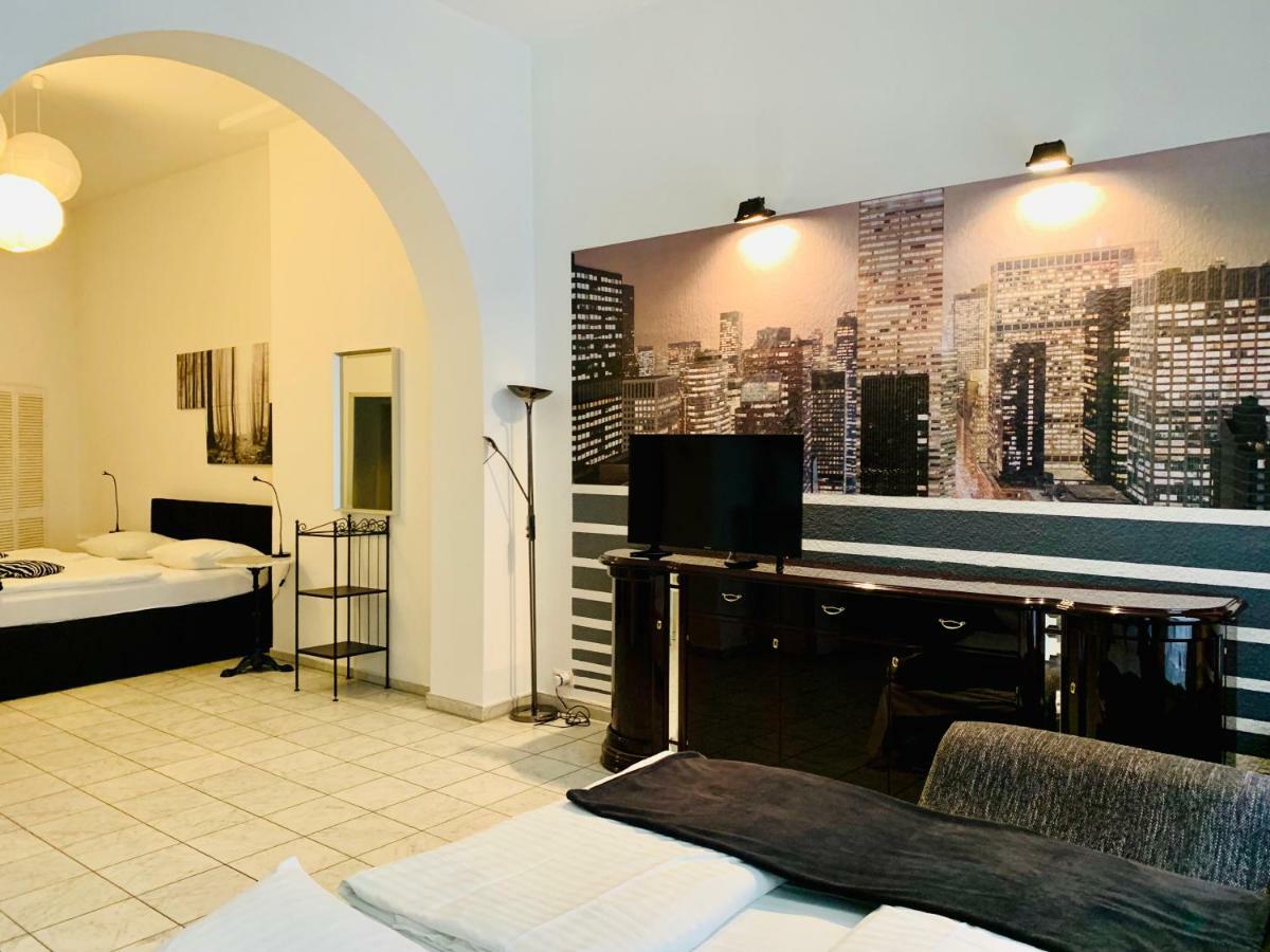 Altstadthotel Hayk Am Rhein Kolonia Zewnętrze zdjęcie